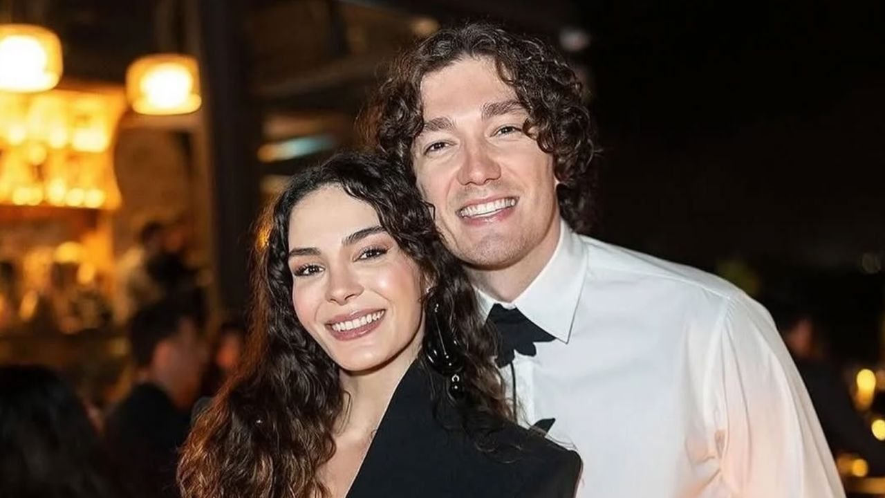 Ebru Şahin eşinin alışkanlığını anlattı: Neredeyse çekmeceleri bile kilitleyecek