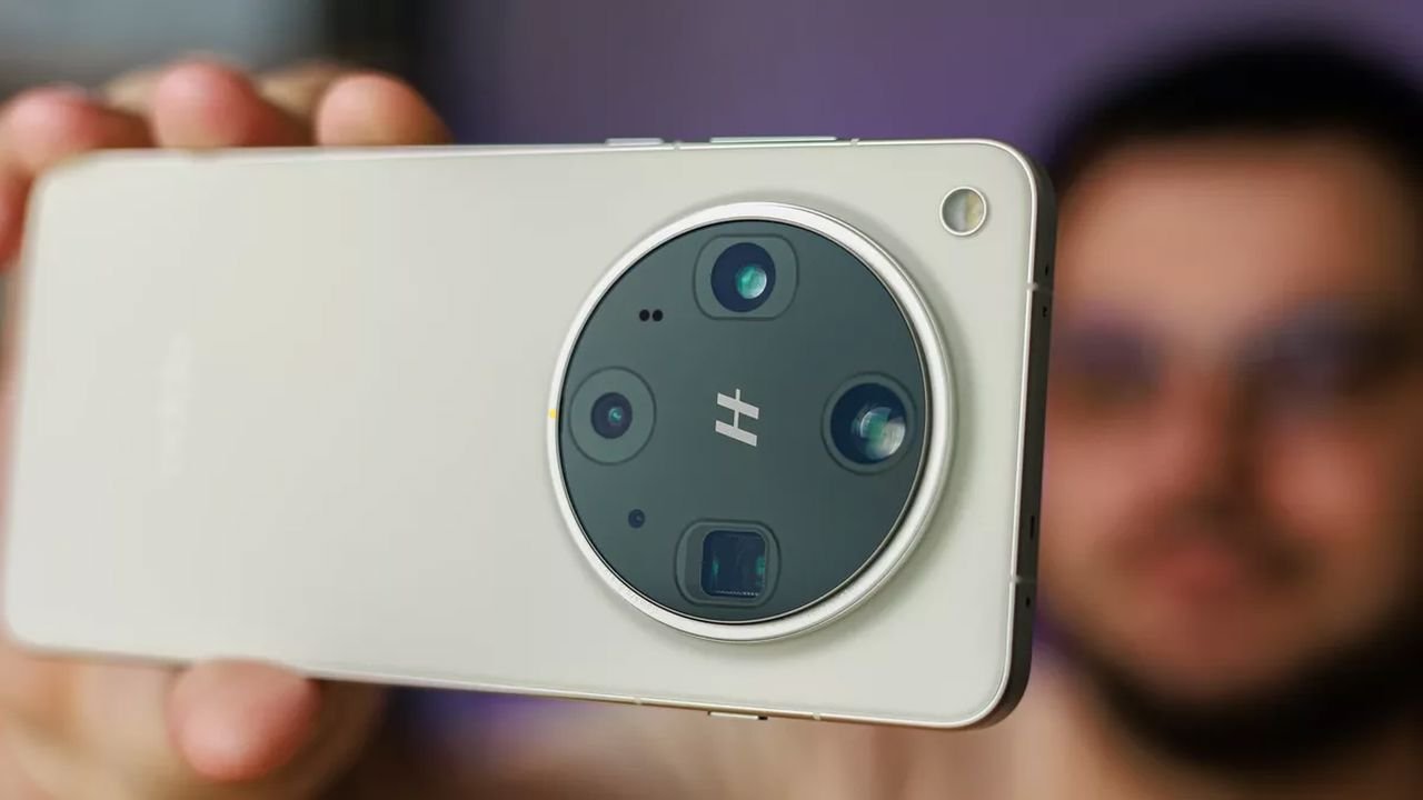 Oppo Find X9 Ultra Kamera Özellikleri Sızdırıldı: 10x Periskop Lens Geliyor