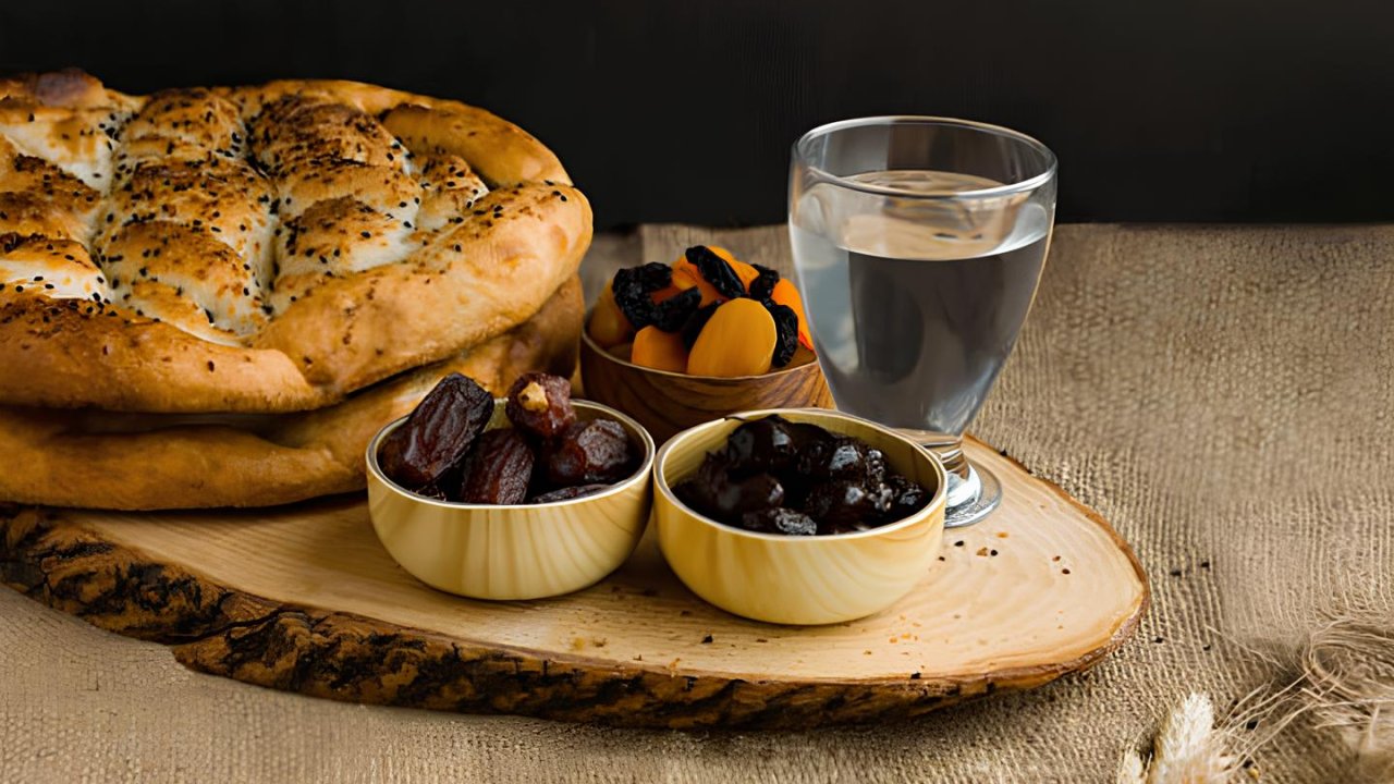 Arefe Günü Oruç Tutulur mu? 19 Mart 2026 Ramazan’ın Son Günü mü?