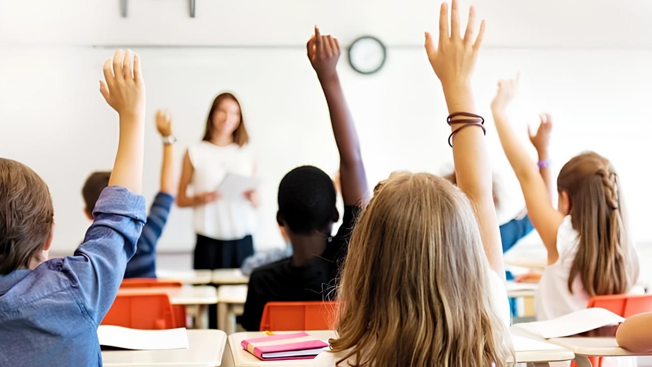 Okullar Ne Zaman Açılıyor? 2. Ara Tatil ve Bayram Takvimi