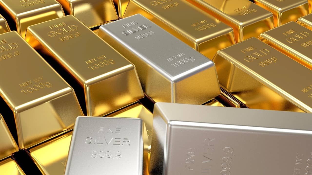 Altın Geriledi, Gümüş Çakıldı