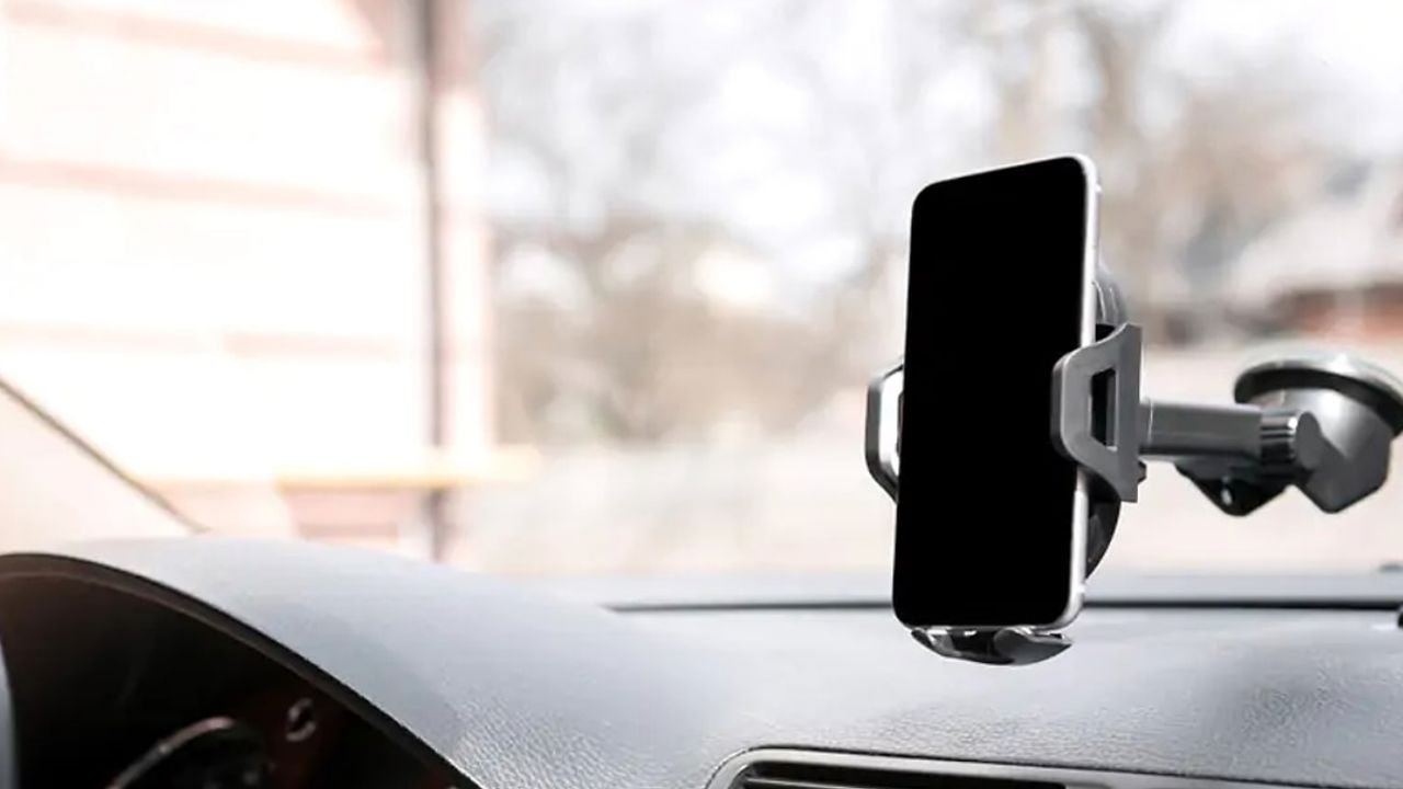 Sürücüler Dikkat! Ön Cama Telefon Tutucuya Ağır Ceza: 21 Bin TL ve Araç Bağlama