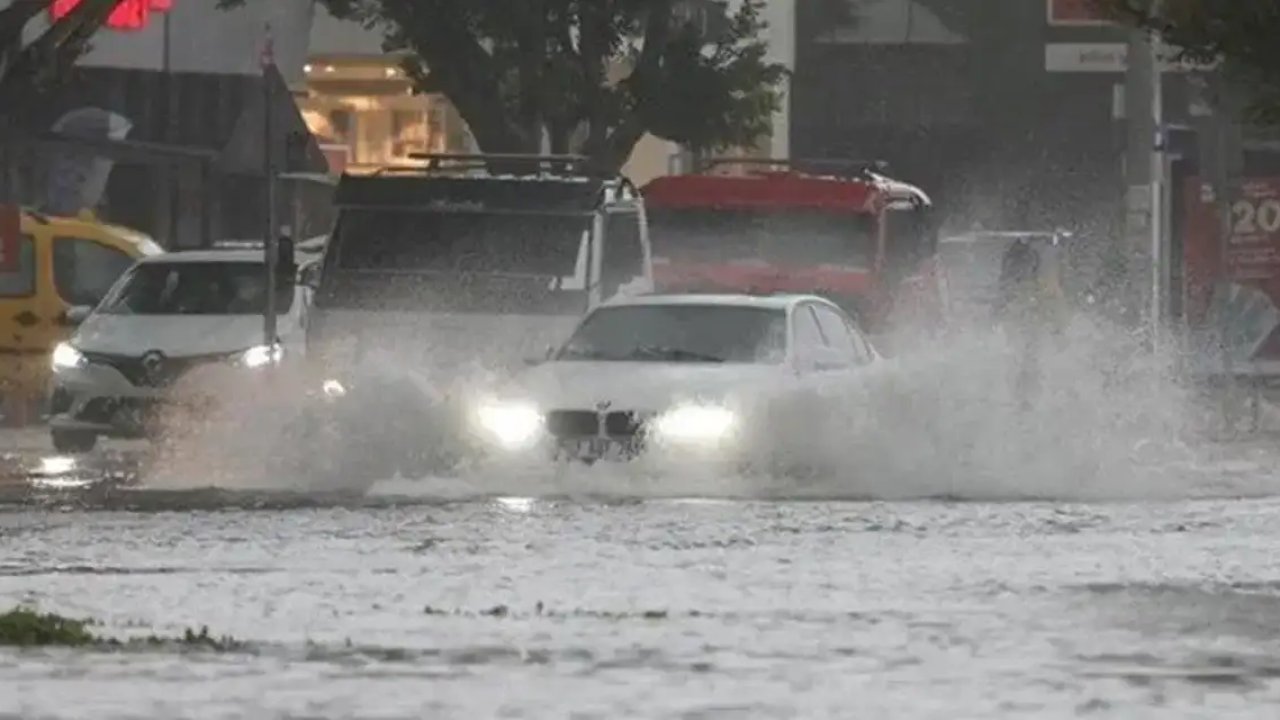 İstanbul Valiliği’nden Kuvvetli Yağış Uyarısı: Sel ve Su Baskını Riski Artıyor