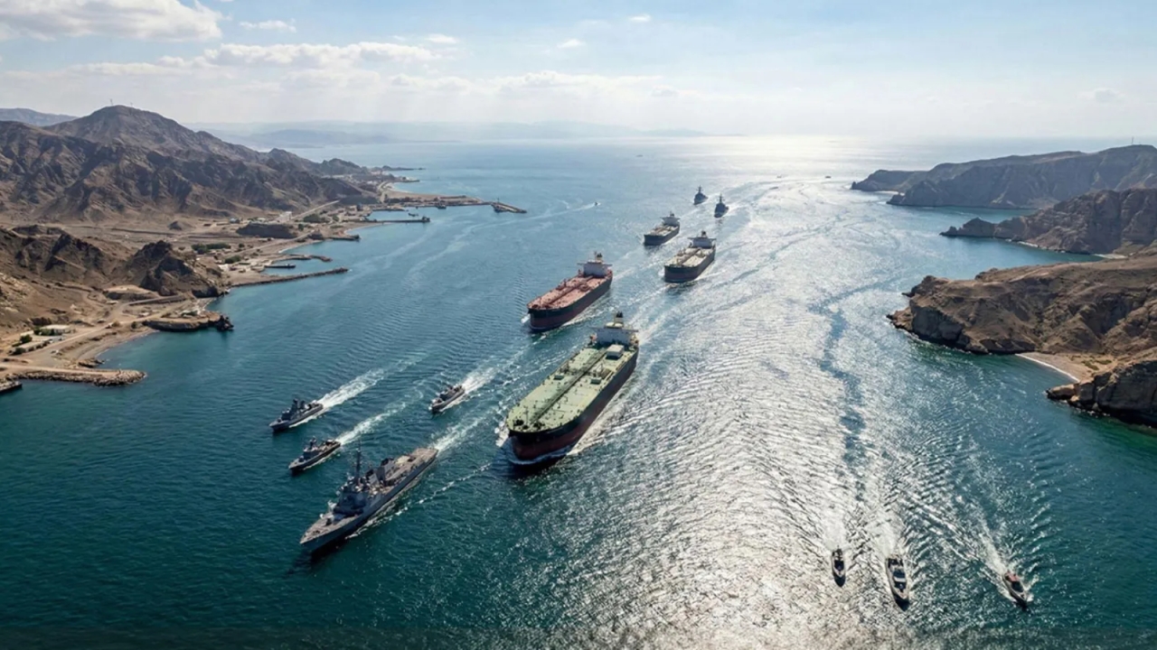 İran’dan Hürmüz Boğazı için yeni karar gemilere şartlı geçiş