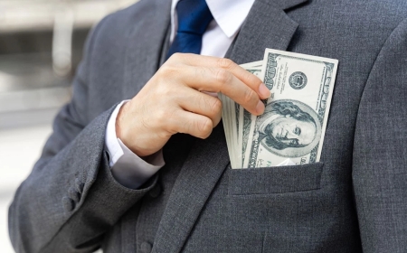 Savaş Enerji Piyasasını Uçurdu! Warren Buffett Servetine Servet Kattı