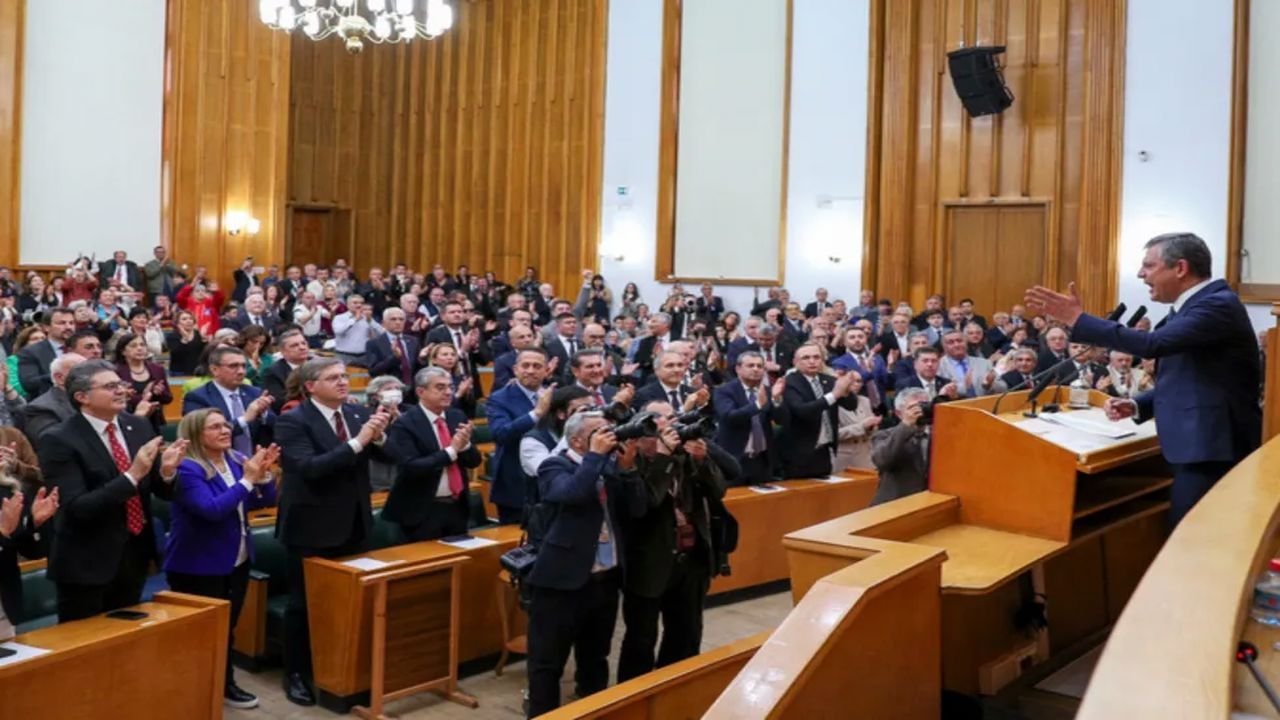 CHP'li 111 vekilden kurultay çağrısı: İmza hamlesi sonrası gözler Kılıçdaroğlu'nda