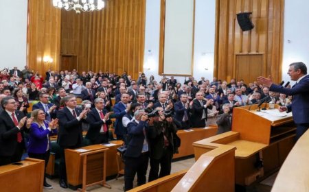 CHP'li 111 vekilden kurultay çağrısı: İmza hamlesi sonrası gözler Kılıçdaroğlu'nda
